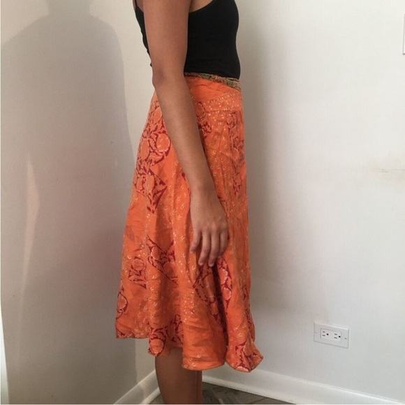 2 Hippie Skirts FUNKY PEOPLE Green Paisley M & INDIAN 2-way Orange Silk Wrap OS - Picture 12 of 14